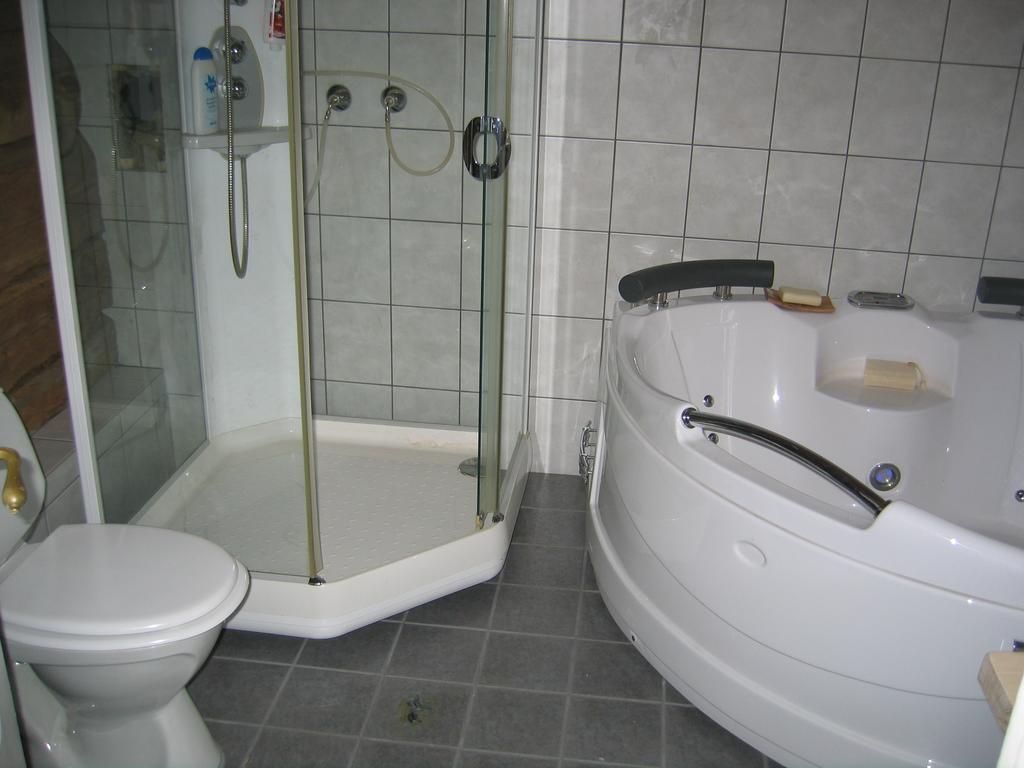 Kartveit Gjestetun Manger Exterior foto